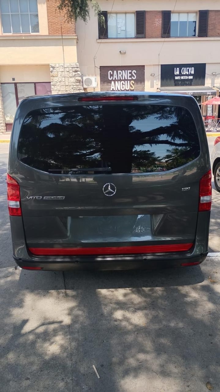 Mercedes Vito Tourer gris exterior trasera